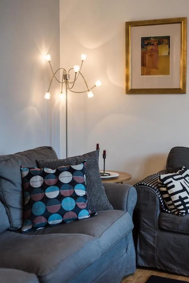 Lets Holiday In London Greenwich Apartment