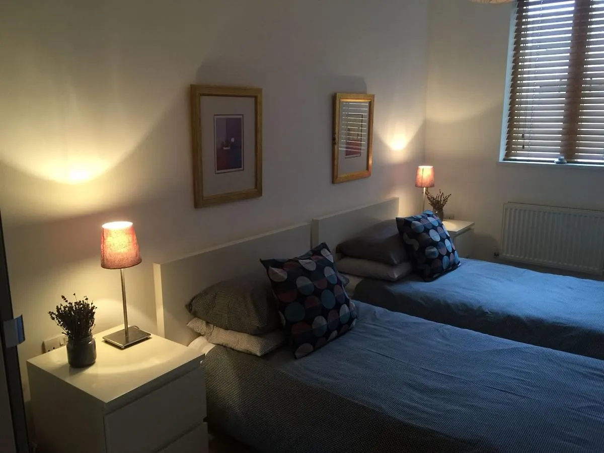 Lets Holiday In London Greenwich Apartment